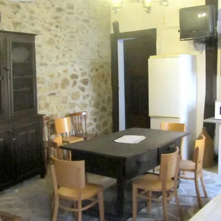Feriehus House With 3 Bedrooms In With Wonderful Mountain View Shared Pool Enclosed Garden 20 Km From The Beach Macedo de Cavaleiros