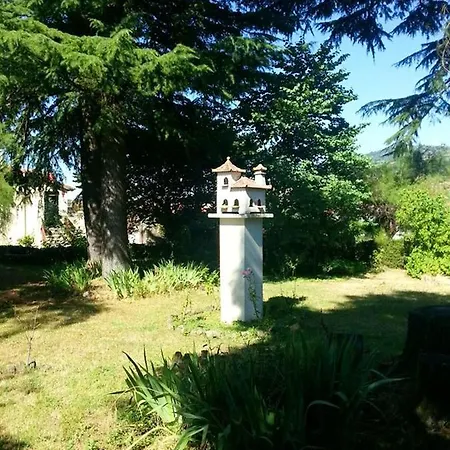House With 3 Bedrooms In With Wonderful Mountain View Shared Pool Enclosed Garden 20 Km From The Beach *